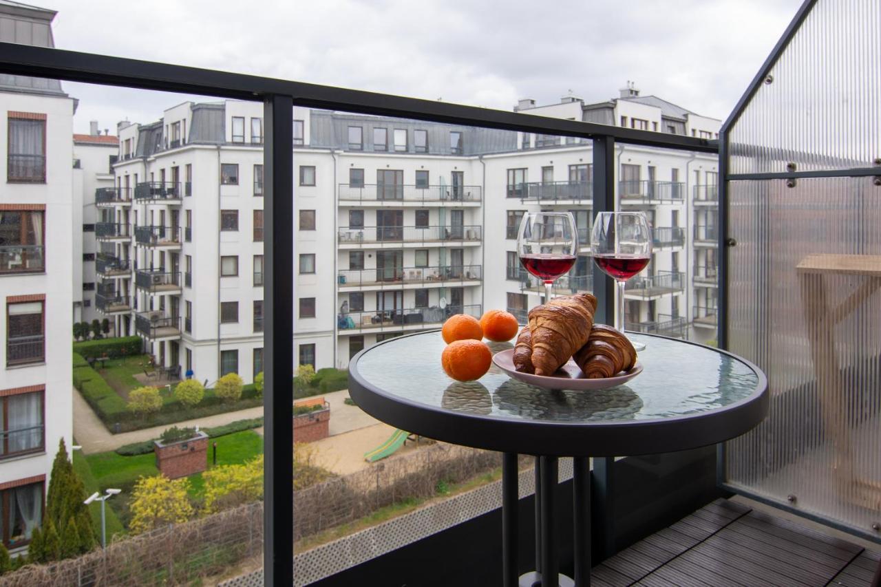 Maya'S Flats & Resorts 48 - Szafarnia Gdańsk Buitenkant foto